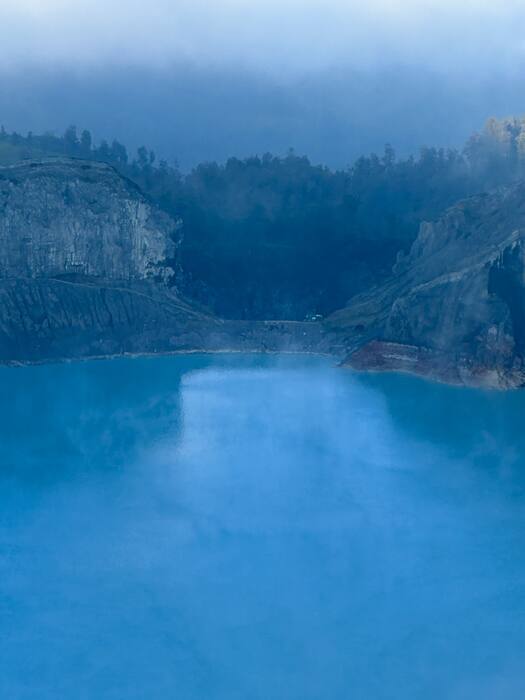 Krater Ijen — Indonezja