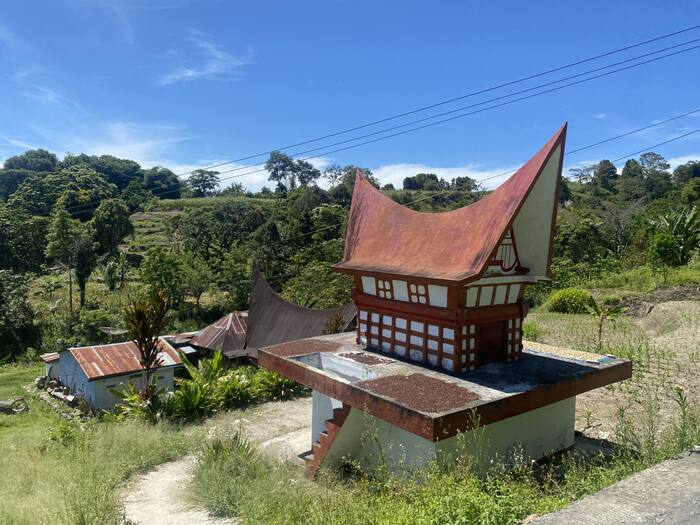 Rogaty dach Batak — Indonezja